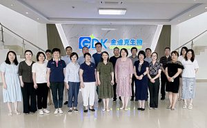 省藥監局、省不良反應監測中心等領(lǐng)導專(zhuān)家組蒞臨我司調研藥物警戒工作的開(kāi)展情況